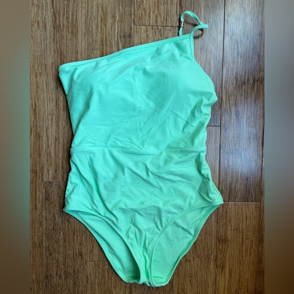 Aerie one piece swimsuit lime full coverage size small. 1586